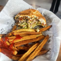 Highland Bar - Burger!