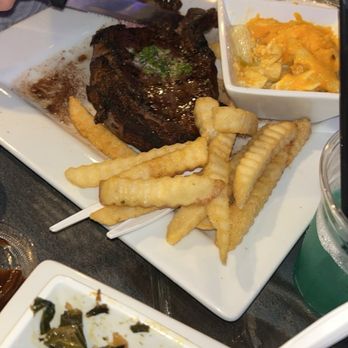 Café Circa - Ribeye with plastic utensils - Desserts Near Me - Atlanta, Georgia