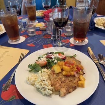 The Laurel Tree - Breaded chicken - Salad Near Me - Utopia, Texas
