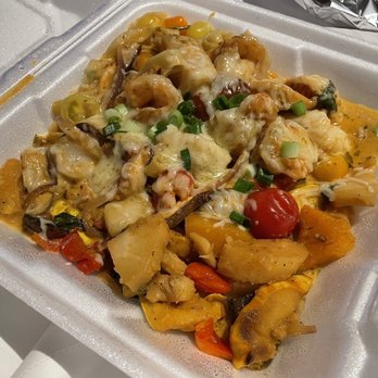 Soule Domain - Shrimp, Scallops, Lobster Tail with Pasta - New American Near Me - Kings Beach, California