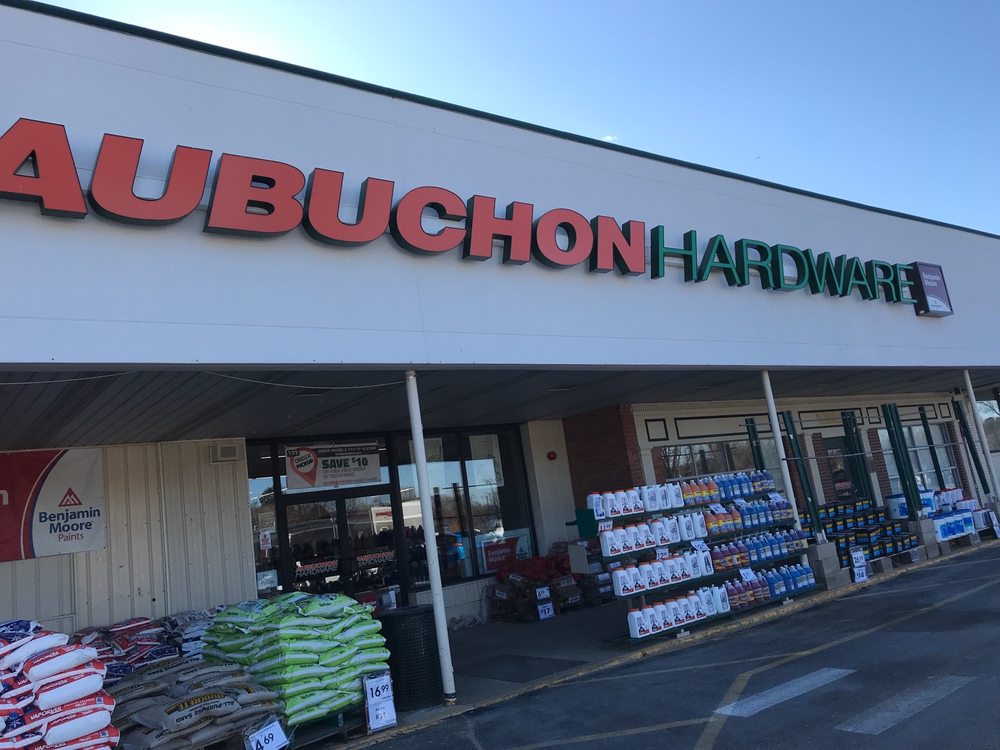 AUBUCHON HARDWARE 233 Lincoln Ave, Haverhill, Massachusetts