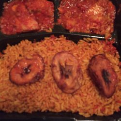 Da PoinT Lounge - Stew chicken, jollof rice and plantain