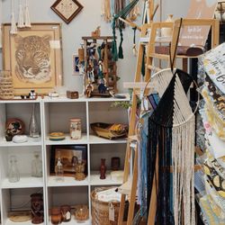 VA Vintage - Inside