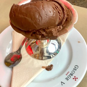 Café George V - Chocolate Glaces - Cafes Near Me - Paris, 75 Café George V - Chocolate Glaces - Cafes Near Me - Paris, 75
