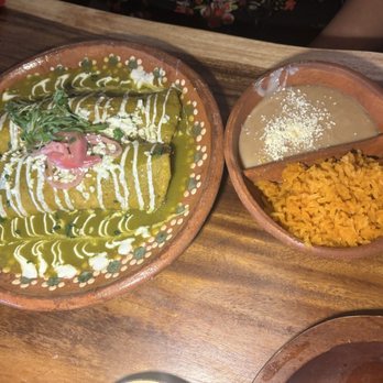 Rosa Madera - Chicken enchiladas - Mexican Near Me - Camarillo, California