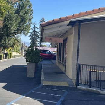 Mimosas Brunch & Bubbles - Outside - Breakfast & Brunch Near Me - Campbell, California Mimosas Brunch & Bubbles - Outside - Breakfast & Brunch Near Me - Campbell, California