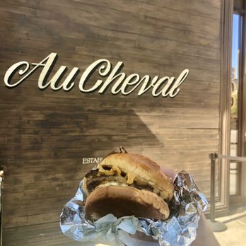 Au Cheval - Cheeseburger - Bars Near Me - Chicago, Illinois