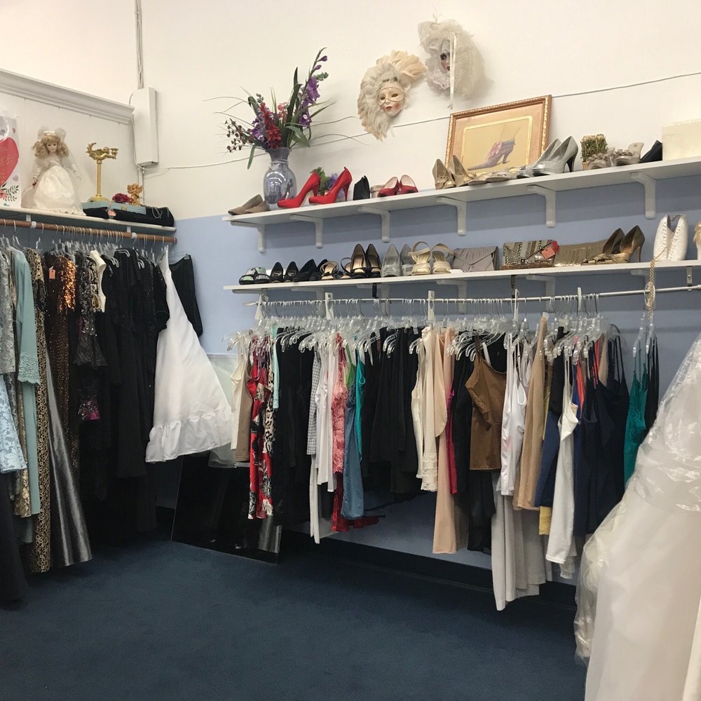 Esther’s Closet Boutique - Each room I found carried more awesome items :) - Thrift Stores Near Me - Sparks, Nevada Esther’s Closet Boutique - Each room I found carried more awesome items :) - Thrift Stores Near Me - Sparks, Nevada