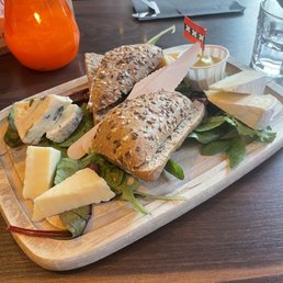 Bread and cheese appetizer