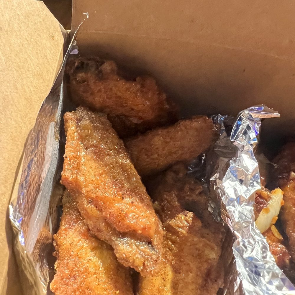 SoCal Wings - Smoking lemon - yum - Chicken Wings Near Me - Orange, California