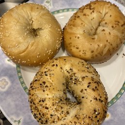Sesame, everything, garlic