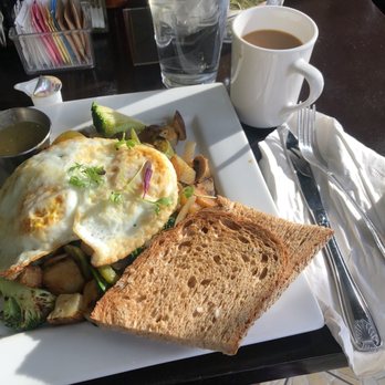 Savanna Restaurant - Veggie Hash - Breakfast & Brunch Near Me - Chicago, Illinois Savanna Restaurant - Veggie Hash - Breakfast & Brunch Near Me - Chicago, Illinois