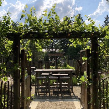 Thorncreek Winery & Gardens - Wineries Near Me - Aurora, Ohio Thorncreek Winery & Gardens - Wineries Near Me - Aurora, Ohio