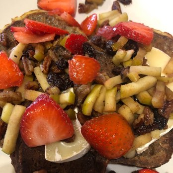 Another Broken Egg Cafe - Seasonal French toast - Cafes Near Me - Fairhope, Alabama