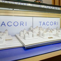 Robbins Brothers Fine Jewelers - Designer: Tacori