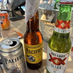 La Concha - Drinks from the bar on the beach.