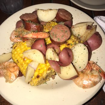 Red's Ice House - Low country boil - Seafood Near Me - Mount Pleasant, South Carolina Red's Ice House - Low country boil - Seafood Near Me - Mount Pleasant, South Carolina