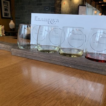 Frankie's Italian - Chilliwack - Sunday wine flight - Pizza Near Me - Chilliwack, British Columbia