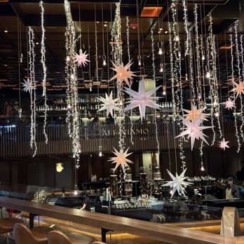 Starbucks Reserve Roastery - Gorgeous. - Coffee Roasteries Near Me - New York, New York