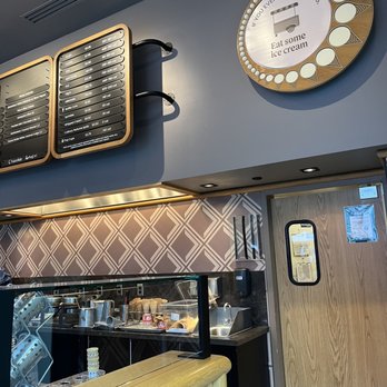 Salt & Straw - Desserts Near Me - San Jose, California