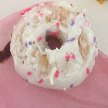 River Oaks Donuts - Fail. - Donuts Near Me - Houston, Texas River Oaks Donuts - Fail. - Donuts Near Me - Houston, Texas