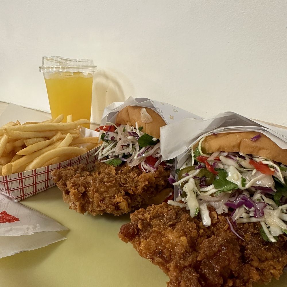 Daybird - Chicken Shop Near Me - Los Angeles, California