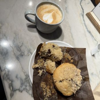 Mediterra Cafe - chocolate chip muffin - Cafes Near Me - Pittsburgh, Pennsylvania Mediterra Cafe - chocolate chip muffin - Cafes Near Me - Pittsburgh, Pennsylvania