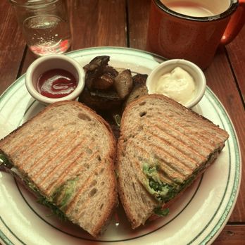 MUD - BAT sandwich (extra mayo), home fries - Coffee & Tea Near Me - New York, New York
