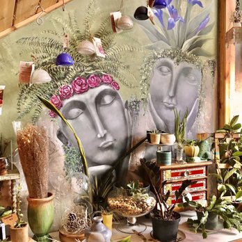 Unfiltered - a table with a variety of plants - Coffee & Tea Near Me - Bartow, Florida