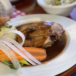 Sakrisch Guat - Schweinekrustenbraten