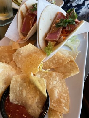 4th Street Bar and Grill by null