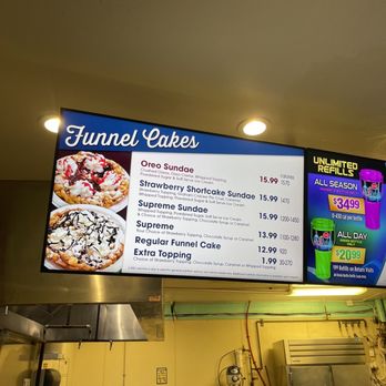 Six Flags Magic Mountain - Funnel cake 6/12/2022 - Amusement Parks Near Me - Valencia, California Six Flags Magic Mountain - Funnel cake 6/12/2022 - Amusement Parks Near Me - Valencia, California
