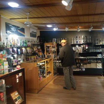 Puff's Smoke Shop - Tobacco Shops Near Me - Ashland, Oregon