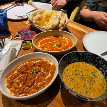 Dancing Yak - Butter chicken, paneer Tikka masala, dal makhani and garlic naan - Himalayan/Nepalese Near Me - San Francisco, California Dancing Yak - Butter chicken, paneer Tikka masala, dal makhani and garlic naan - Himalayan/Nepalese Near Me - San Francisco, California