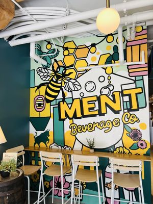 Honeygirl Meadery & Tasting Room by null