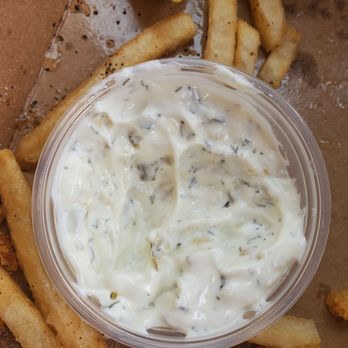 Lil Hut - THE BEST tartar sauce - fresh dill and extra creamy - Seafood Near Me - Morro Bay, California
