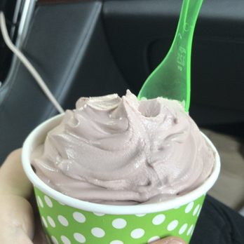 D'Lites Emporium - Ice Cream & Frozen Yogurt Near Me - Aventura, Florida