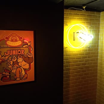 17 Below - Cocktail Bars Near Me - Manchester, XGM