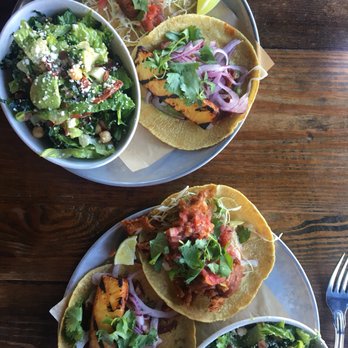 Pablo y Pablo - Taco y Taco Combo: Baja Fish Taco + Grilled Pineapple and Bacon Taco + Salad - Mexican Near Me - Seattle, Washington
