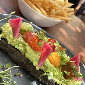 Cafe on 27 - Avocado toast - Breakfast & Brunch Near Me - Topanga, California Cafe on 27 - Avocado toast - Breakfast & Brunch Near Me - Topanga, California