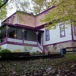 Manor Bed & Breakfast Inn - National Historic Registered In-town Bed & Breakfast