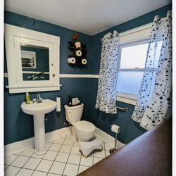 Holistic Life - Safe. Clean. Homey. Spa-like.