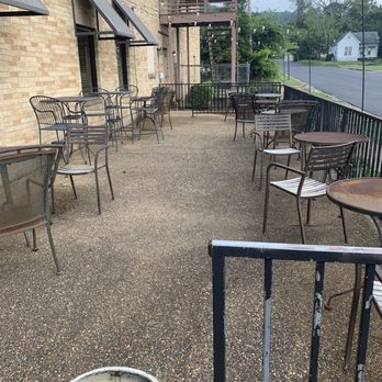 Capachi's Coffee & Tea - Outdoor patio - Coffee & Tea Near Me - Hot Springs, Arkansas