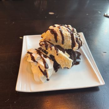 Gold Nugget Tavern & Grille - Chocolate Lava Cake - New American Near Me - Minnetonka, Minnesota Gold Nugget Tavern & Grille - Chocolate Lava Cake - New American Near Me - Minnetonka, Minnesota