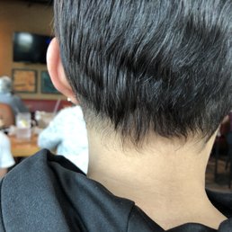 Look at the back of my hair! Bald spot! Look at the back of my hair! Bald spot!