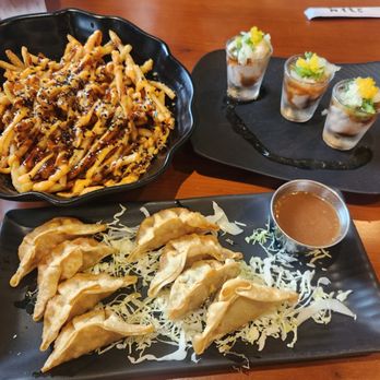 Beastside Kitchen - Happy hour - Seafood Near Me - Honolulu, Hawaii Beastside Kitchen - Happy hour - Seafood Near Me - Honolulu, Hawaii