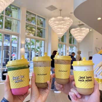 La La Land - Coffee & Tea Near Me - Glendale, California La La Land - Coffee & Tea Near Me - Glendale, California