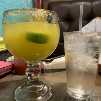 El Valle - Mango margarita (regular size) - Mexican Near Me - Matthews, North Carolina