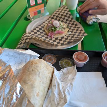 Los Burros Supremos - A Mussion Supremo burrito and a Carne Asada taco. - Mexican Near Me - Portland, Oregon Los Burros Supremos - A Mussion Supremo burrito and a Carne Asada taco. - Mexican Near Me - Portland, Oregon
