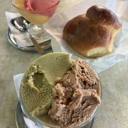 Bar Centrale - Granita and fresh brioche
